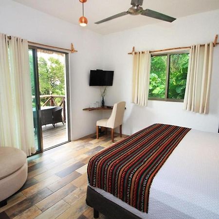 Suites Pancho Villas Bacalar - Lagoon View Exterior photo